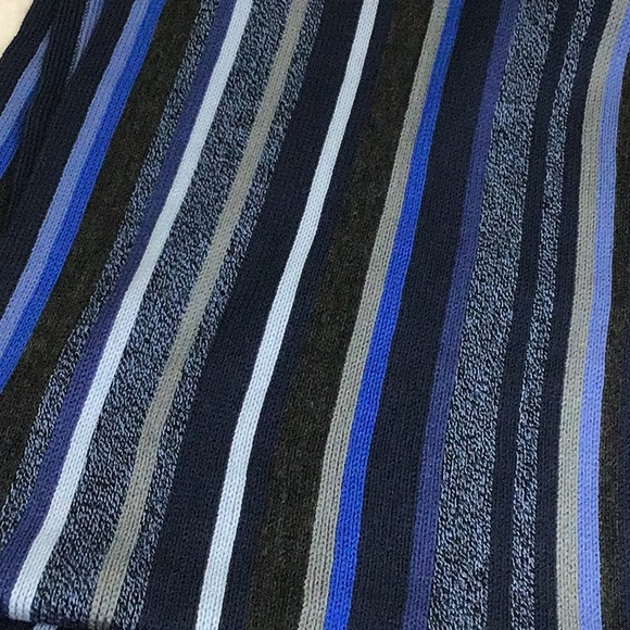 LONDON FOG Navy Blue Stripe Scarf - Picture 4 of 4